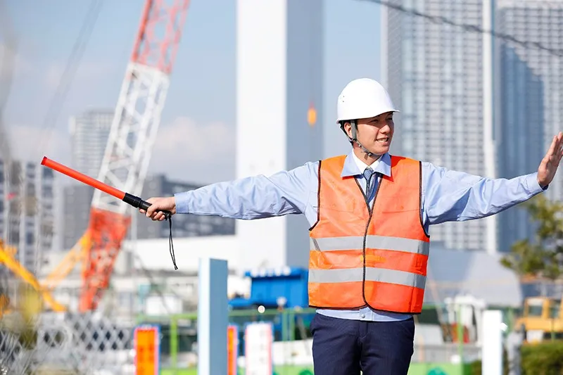 警備員 (交通誘導警備業務)